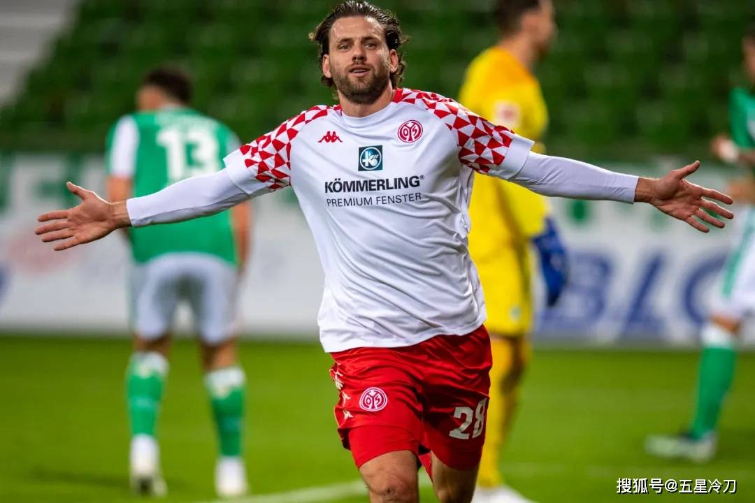 包含赛后印第安纳步行者备战德国杯风云突变圣安东尼奥马刺今夜调整名单，媒体一致点评：曼联今晨回应争议的词条